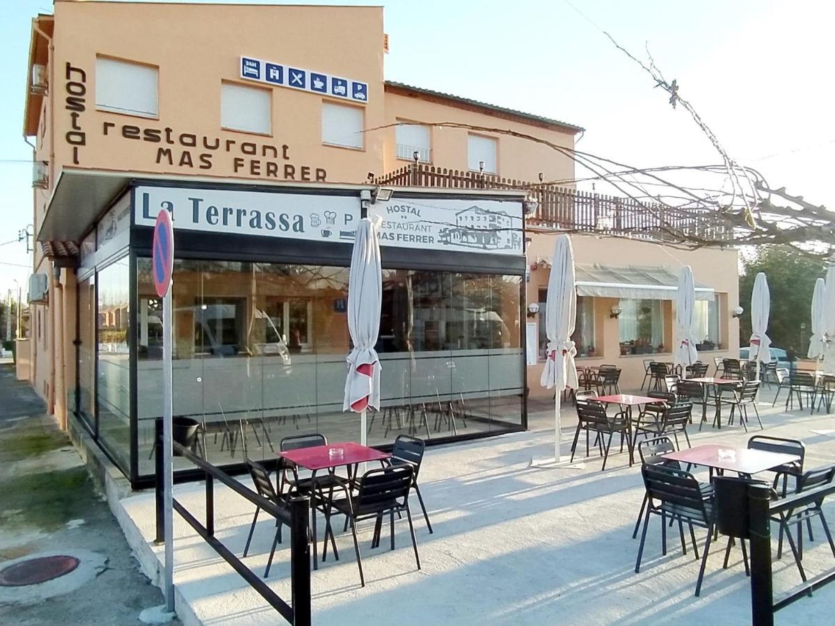 Hostal Mas Ferrer Cornellá de Terri Dış mekan fotoğraf
